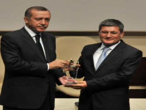 Başbakandan ödül alan gönüllüler