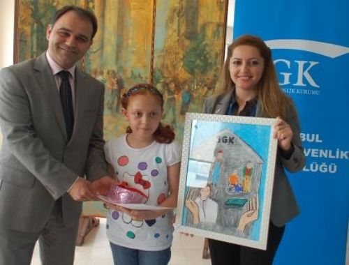 TUZLA SGK MÜDÜRLÜĞÜ’NÜN DÜZENLEMİŞ OLDUĞU RESİM  YARIŞMASINDA DERECEYE GİREN ÖGRENCİLERE ÖDÜLLERİ VERİLDİ