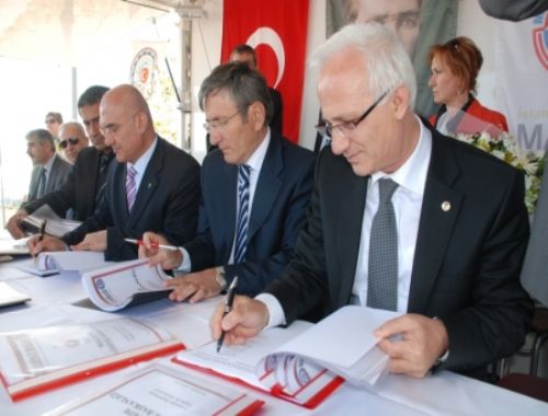 MALPEDE BELEDİYESİ İŞÇİSİNE YÜZ KIRK ZAM YAPTI