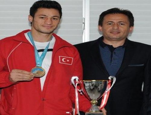 Avrupa Şampiyonu ndan Başkan a ziyaret