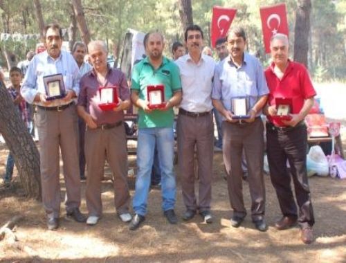 DARICA AFYONKARAHİSARLILAR  DERNEĞİ  HEMŞERİLERİNİ KATMER ŞENLİGİNDE  BİR  ARAYA GETİRDİ