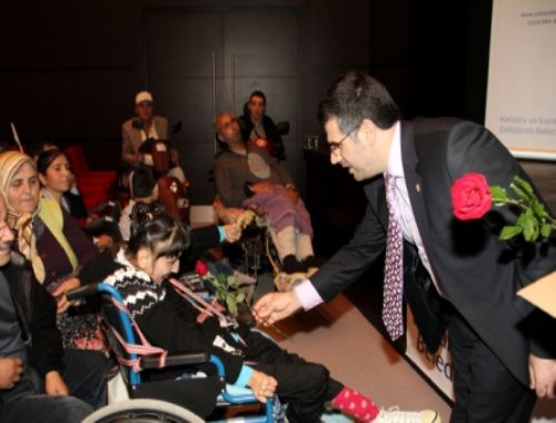 BİZ SULTANBEYLİDE ENGELSİZ BİR YAŞAM İÇİN GECE GÜNDÜZ ÇALIŞIYORUZ