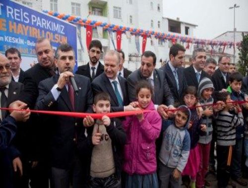 TURGUT REİS PARKI HİZMETE AÇILDI