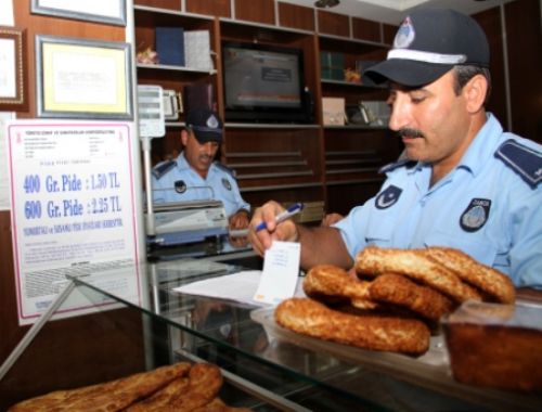 SULTANBEYLİDE FIRINLARDA RAMAZAN DENETİMİ