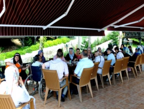 Gönül köprüsü oldular